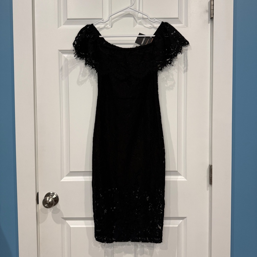 Forever 21 Contemporary Black Laceโ Off Shoulder Sheath Dress Size Small NWT